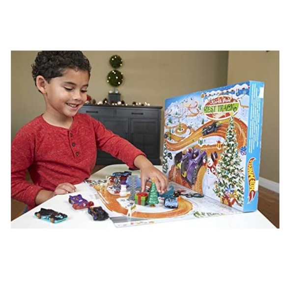 Hot Wheels 8 Toy Cars 16 Holiday Accessories Kids Christmas Advent Calendar NEW - Picture 7 of 12